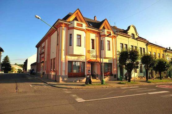 Hotel Krajka**** Vamberk Kültér fotó
